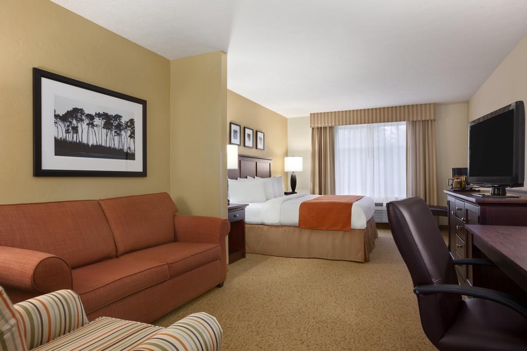 Baymont By Wyndham Sumter Hotel Bagian luar foto